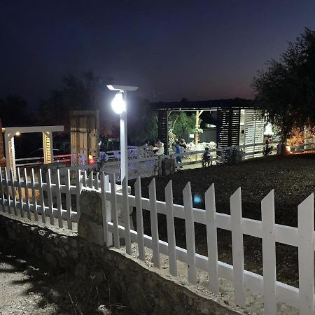 Albanian Garden Otel Gjilek Dış mekan fotoğraf