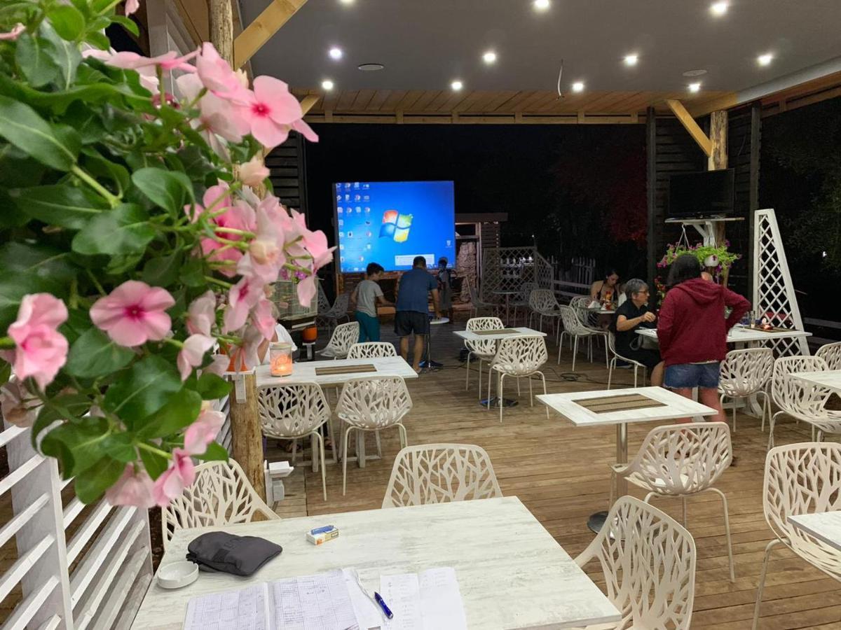 Albanian Garden Otel Gjilek Dış mekan fotoğraf